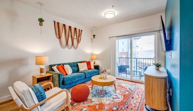 Bold Boho Themed 2bd 2ba
