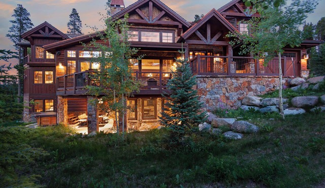 Breck Executive Lodge | Theater + Private Sauna
