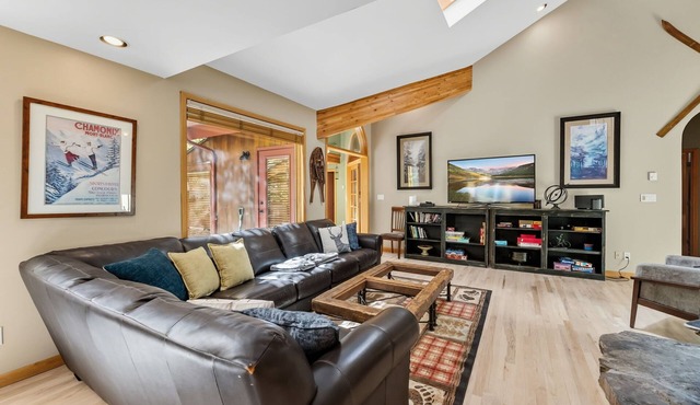 Breckenridge Getaway | Private Sauna + Game Room