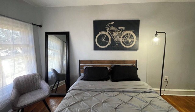 Bright & Charming Studio Elkins Park Monthly Discount in Elkins Park
