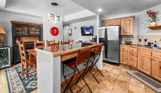 Bright, Modern Condo w/Olympic Park Views
