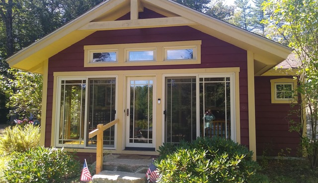 Cabin & Sauna on Lake Monomonac near Mt. Monadnock