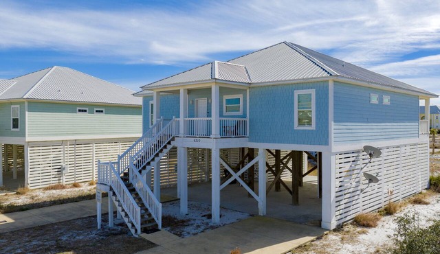 Community Pools, Tennis Courts | Beach Boardwalk