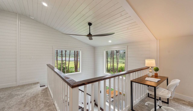 Cozy Island Escape, Patio, Central to Beaches