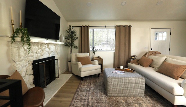 Cozy Layton Retreat Near Hiking, Lakes & Lagoon