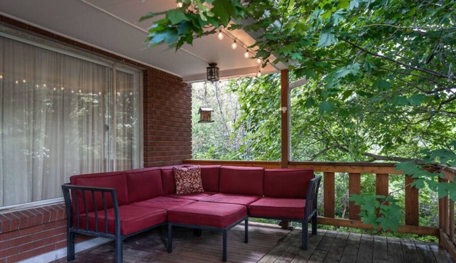 Cozy, Low-Key, Perfect for Short & Extended Visits