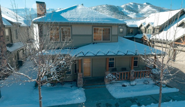 *Cute Comfortable Park City Condo* Sleeps 5