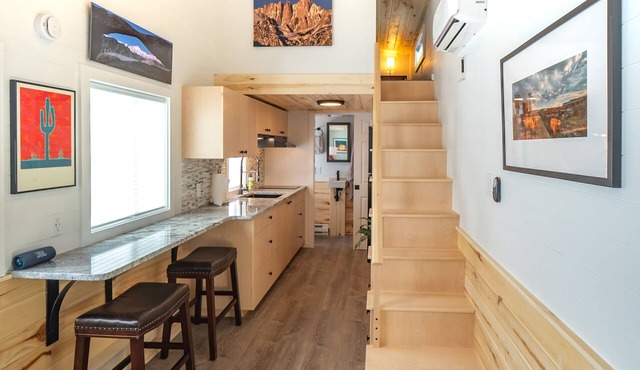 Dolores River Valley Luxury Tiny Home, Scenic Serenity