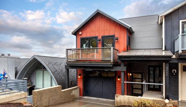 Empire Avenue Townhomes by KBM
