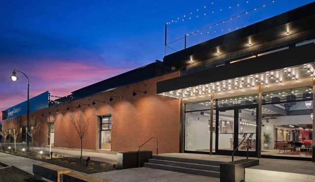 Free Parking & Dog-friendly, Wasatch Room at evo Hotel