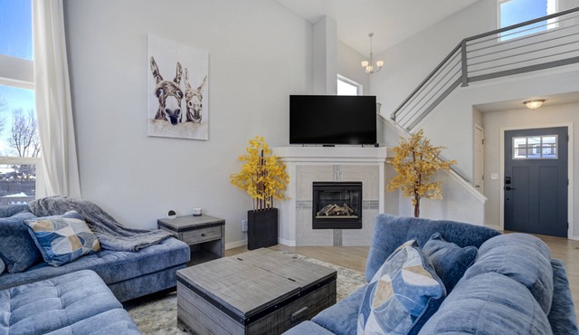 Fresh & Modern | Game Room + Putting Green