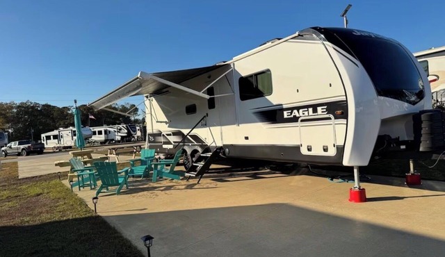 Glamping made easy in the beautiful town of Gulf Shores!