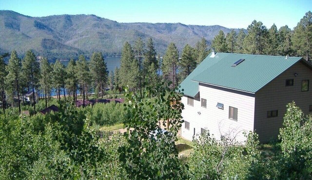 Gorgeous Mountian Lake House at Vallecito