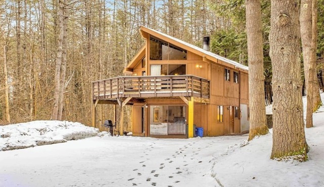 Great home near Main St - washer/dryer, fireplace, Quechee Club access available