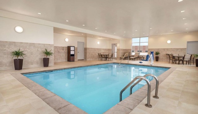 Hampton Inn Brooklyn Park in Brooklyn Park
