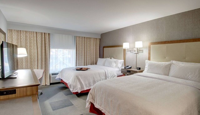 Hampton Inn & Suites Springfield/Downtown in Springfield