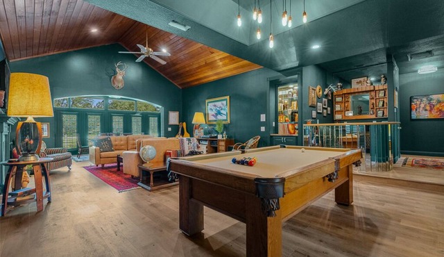 HIDDEN GEM OF ORLANDO: THE BNKR Florida Living at its coziest. Designed for you
