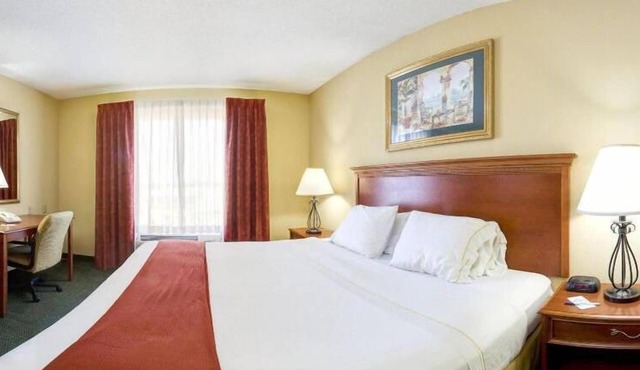 Holiday Inn Express Hotel & Suites Brooksville West by IHG