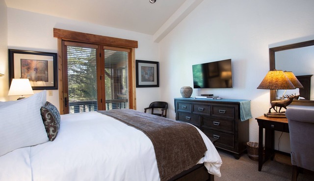 Hotel Room - The Lodges at Deer Valley