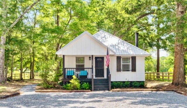 Ivy Cottage in Fairhope, Alabama