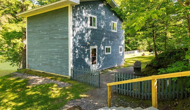 Lakefront Retreat w/Large Yard & Boat Dock