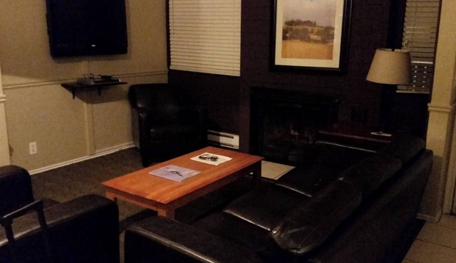 Lovely 3-bedroom lodge with fitness room in Park City