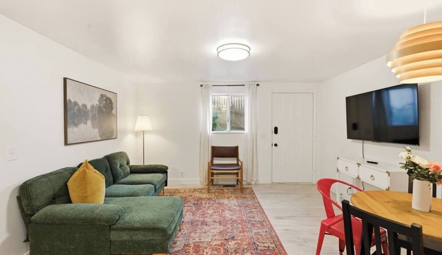 Lower Grove | Remodeled 2BR | King Bed
