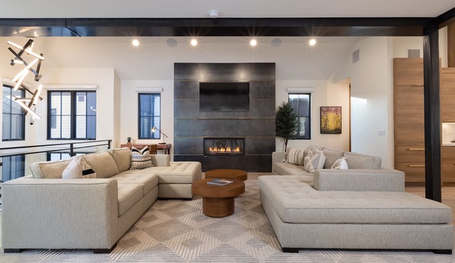 Luxurious and modern 5 bedroom home in Old Town.
