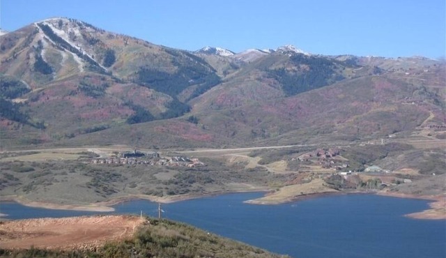 Luxury Condo with Incredible Lake and Mountain Views by Gondola