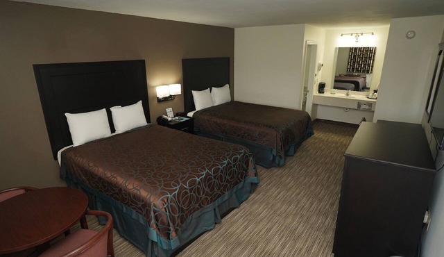 Madison Inn Lodge in Fredericktown