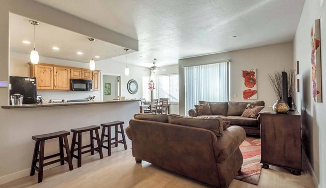 Modern Condo Near Convention Center