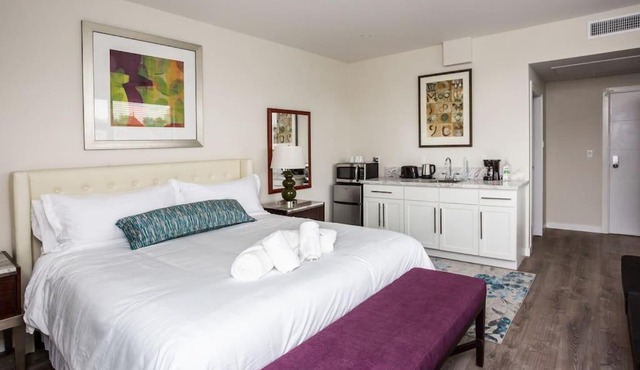 Modern, Luxurious and Prime location All in One