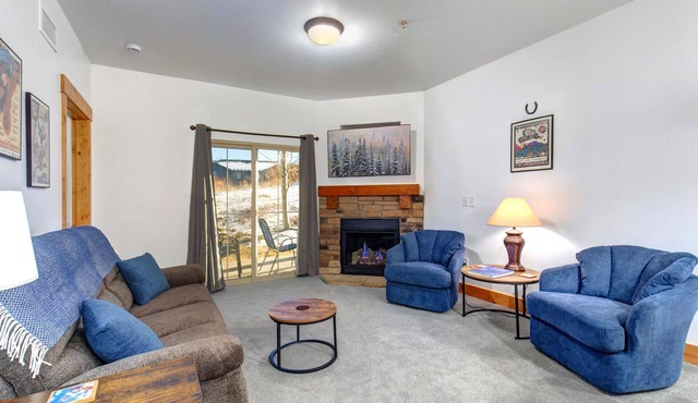 Moose Mgmt 1206 - Sleeps 7 - Corner with views