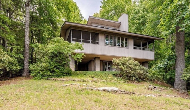 Mountain Paradise-Private, Quiet and Surrounded by Nature in Pisgah Forest