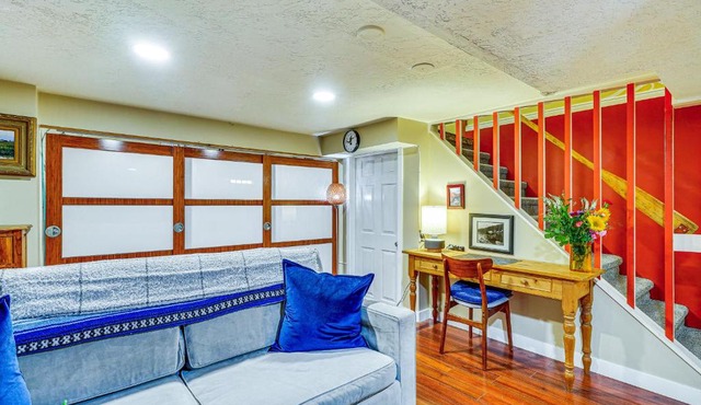 Near Hiking, Dining & Parks! Sunny SLC Retreat