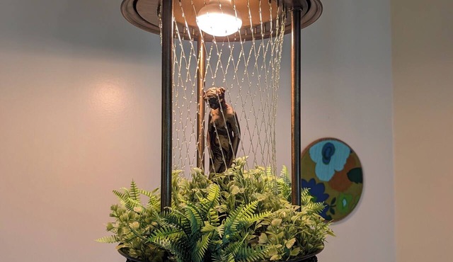 NEW! 1957 MODEL HOME! Pet and vinyl friendly!