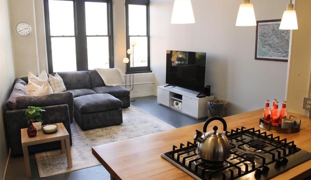 NEW! Lavish Studio Loft in Central Downtown SLC