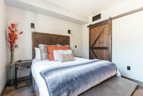 Newly Renovated Studio at Silverado, Ski, Relax, Enjoy World Class Amenities!
