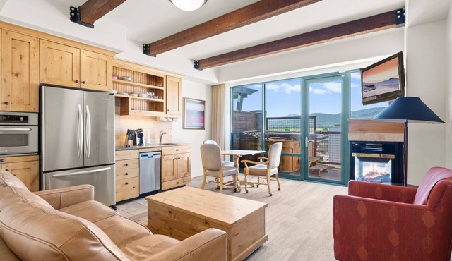 Newpark 416 | Private Hot Tub | Kitchenette | Mountain & Preserve Views | Fireplace | Top Floor