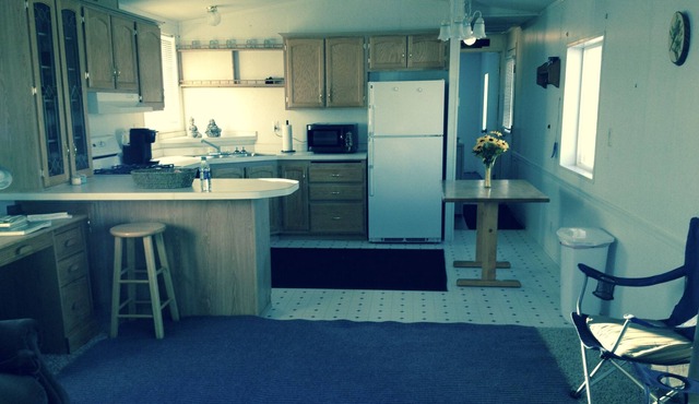 NICE MOBILE HOME NEAR SAN RAFAEL SWELL/LOCATED ON A PRIVATE RANCH