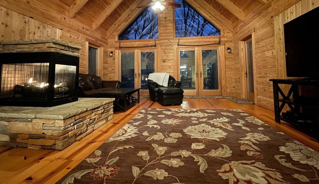 Peaceful Cabin near Table Rock and Caesars Head State Parks in Pickens