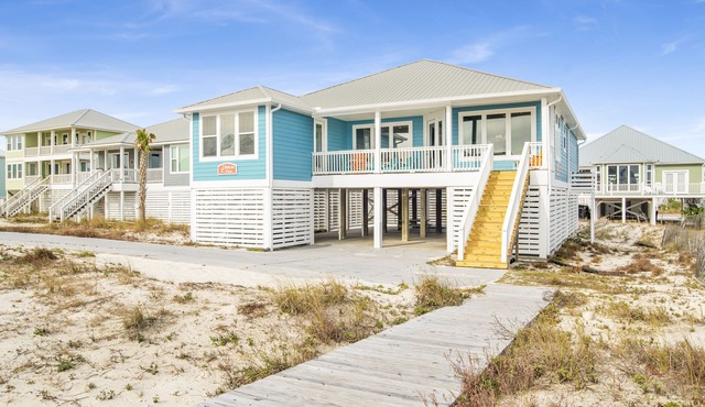 Pelican View – Coastal Retreat | Pet Friendly | Community Pools, Tennis Courts a