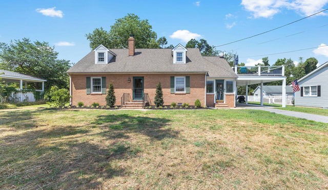 Prime Rock Hall Location! Restaurants, Boat Ramp, & Beach Within Minutes Away! in Rock Hall