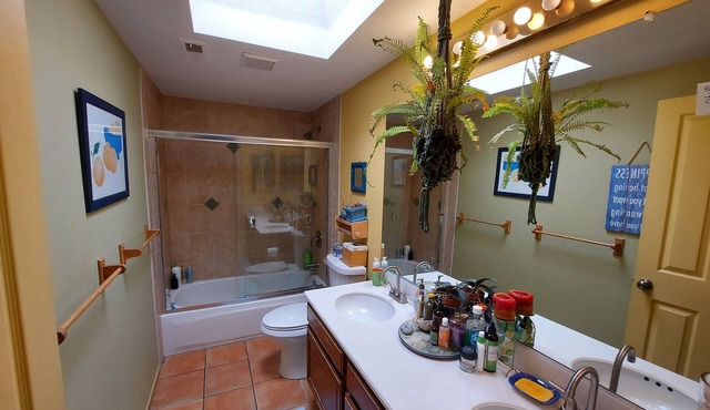 Private Bedroom with shared Bathroom in New Encinitas - 1 Roommate in Encinitas