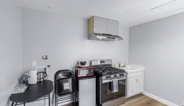 Private Rosemead 1BR Guest Suite - Gated Parking, Pet-Friendly