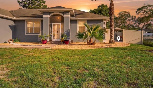 Private Suite near Weeki Wachee Springs