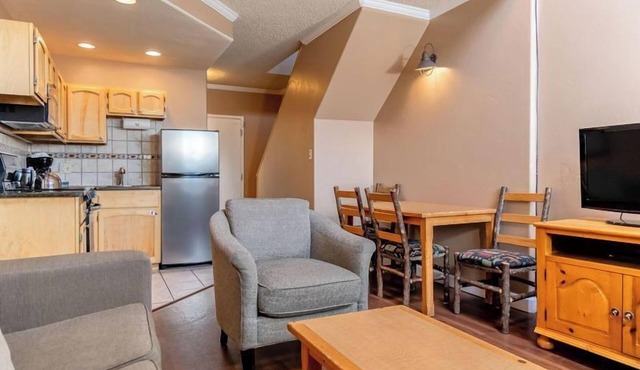 Relax in the Hot Tub & Sauna at this Scenic Studio w/Shuttle Service! Parking