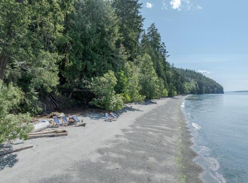 Sandy Beachfront, Hot Tub, Pet-Friendly, Kayaking in Eastsound