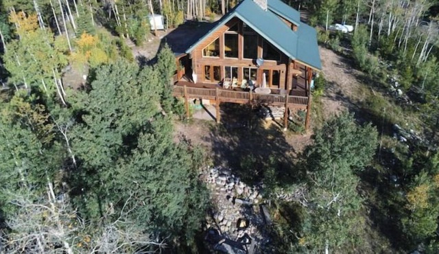 Serene Utah Mountain Escape