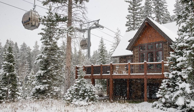 Shock Hill Chalet: 100 Yards to Mid-Station Gondola